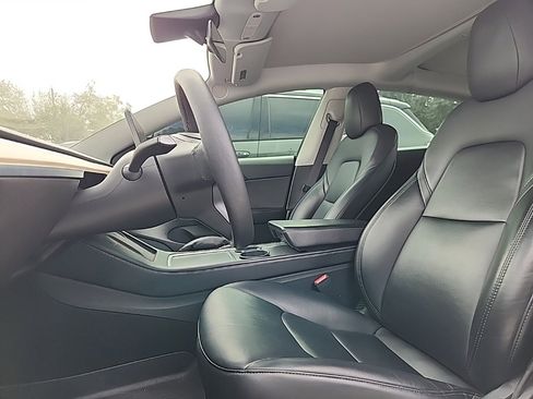 Used 2021 Tesla Model 3 Long Range image 2