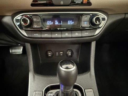 Used 2020 Hyundai Elantra GT w/ Style Package 02 FWD image 22