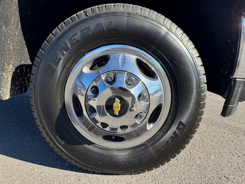 Used 2021 Chevrolet Silverado 3500 LT AWD/4WD image 10
