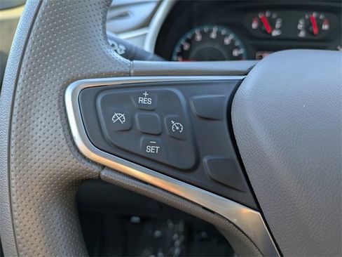 Used 2022 Chevrolet Malibu LS image 23