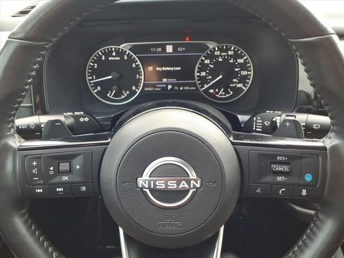 Used 2023 Nissan Pathfinder SL w/ Black Appearance Package image 12