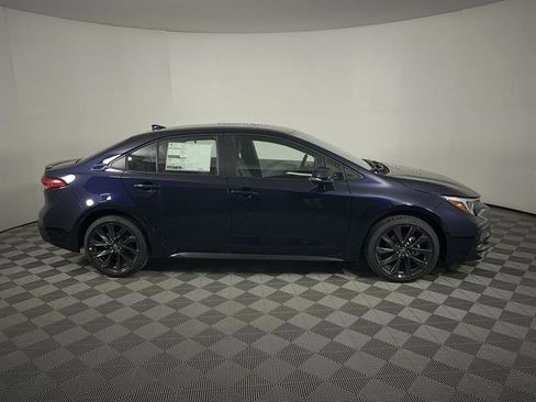 New 2026 Toyota Corolla SE image 2