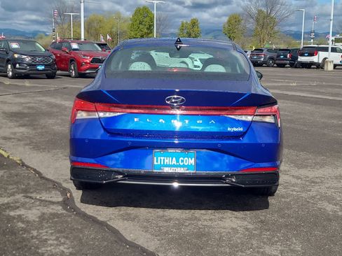 Used 2023 Hyundai Elantra Limited image 13