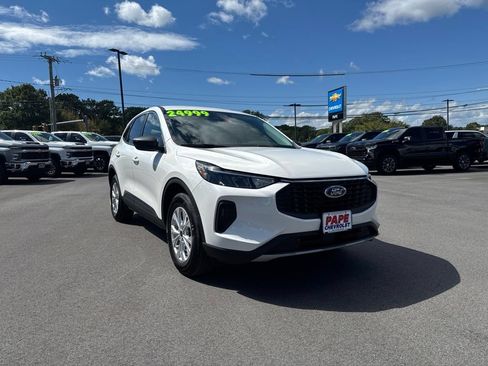 Used 2023 Ford Escape Active AWD/4WD image 2