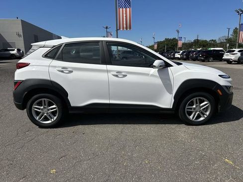 Certified 2023 Hyundai Kona SE AWD/4WD image 5
