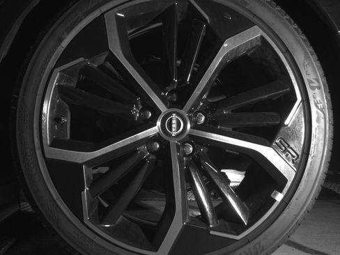 Used 2025 Nissan Altima 2.5 SR FWD image 14