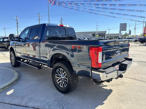 Used 2017 Ford F250 Lariat w/ Lariat Value Package image 5
