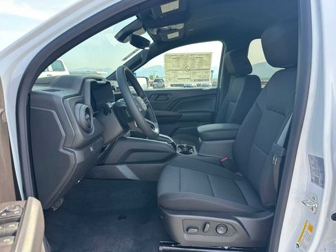 New 2025 Chevrolet Colorado W/T w/ WT Convenience Package II image 21