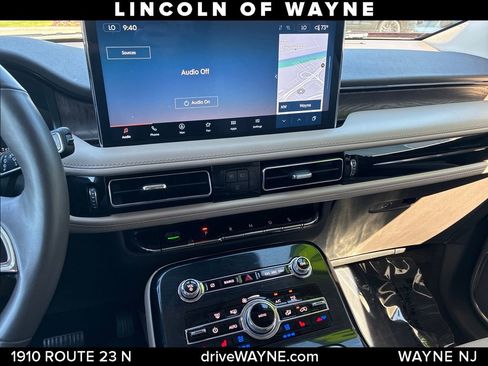 Used 2023 Lincoln Nautilus Reserve AWD/4WD image 19