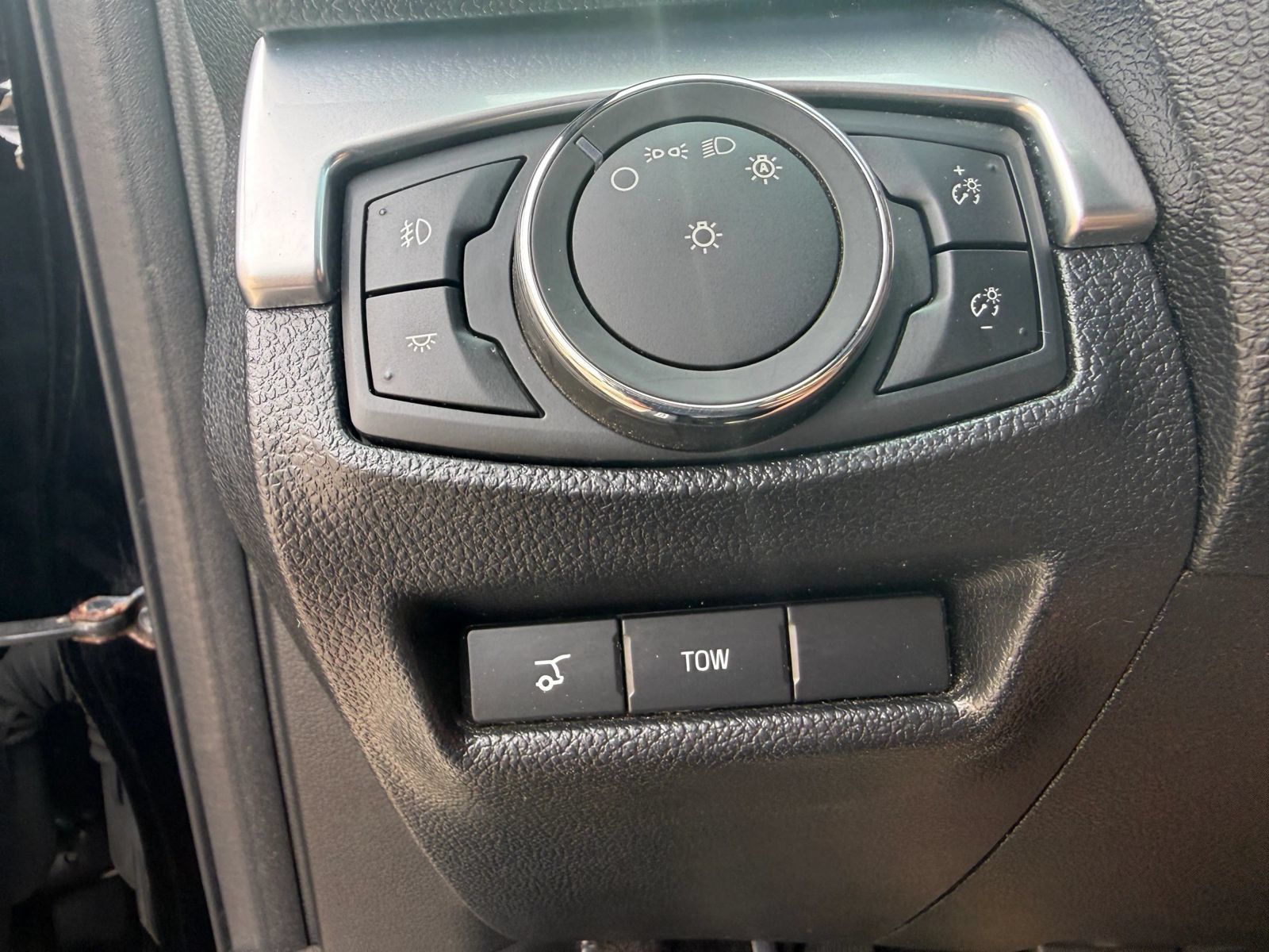 Used 2017 Ford Explorer Sport AWD/4WD image 12