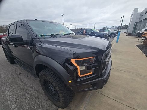 Used 2018 Ford F150 Raptor w/ Equipment Group 802A Luxury image 10