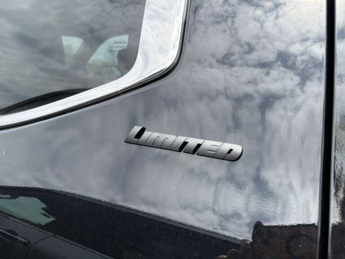 New 2026 Toyota Tundra Limited AWD/4WD image 9