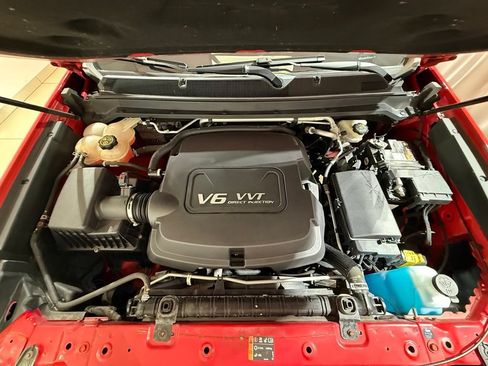 Used 2016 Chevrolet Colorado Z71 AWD/4WD image 10
