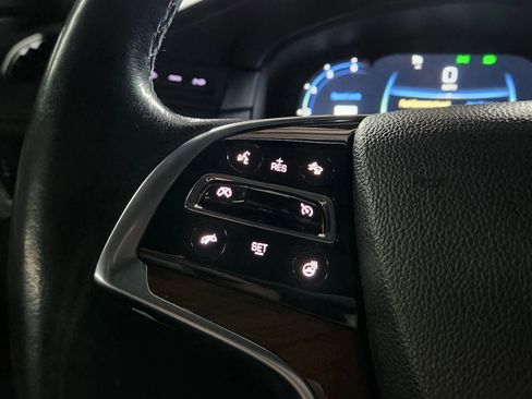 Used 2017 Cadillac Escalade Luxury image 29