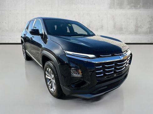 New 2026 Chevrolet Equinox LT image 3