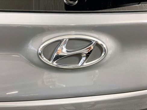 Used 2023 Hyundai Kona SE image 30