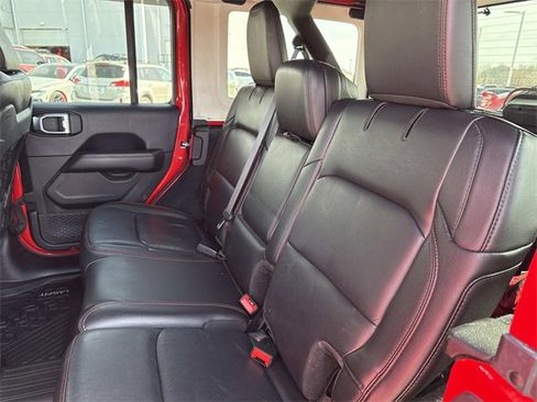 Used 2018 Jeep Wrangler Unlimited Rubicon image 17