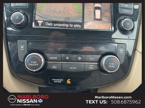 Certified 2018 Nissan Rogue SL w/ Premium Package image 27