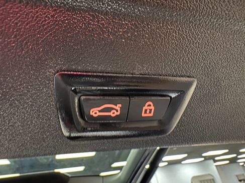 Used 2020 BMW X6 M50i image 53