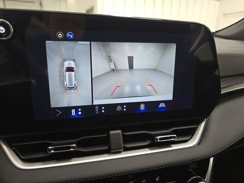 New 2026 Chevrolet Equinox LT w/ Safety and Technology Package FWD image 14