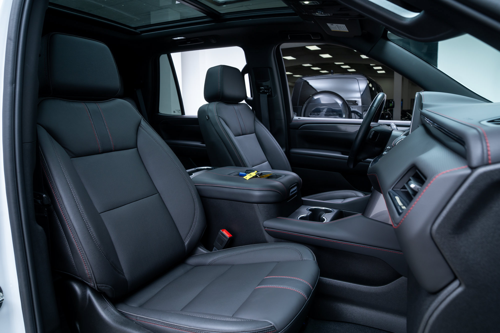 Used 2023 Chevrolet Tahoe RST AWD/4WD image 30