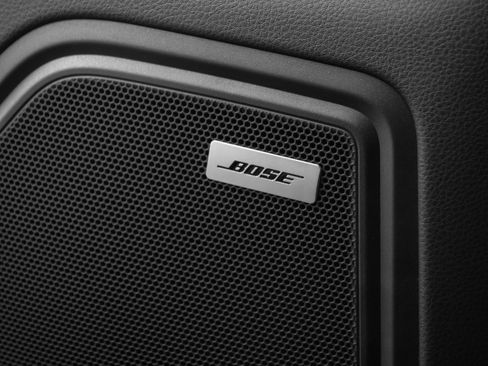 Used 2025 Porsche Macan image 25