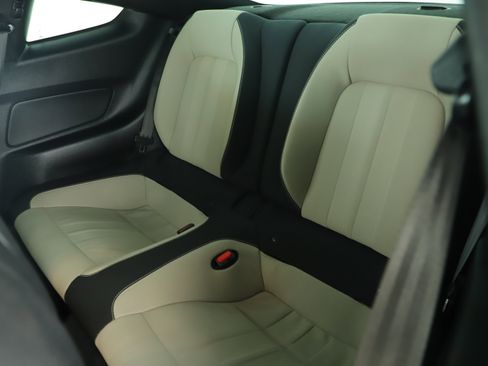 Used 2022 Ford Mustang EcoBoost image 11