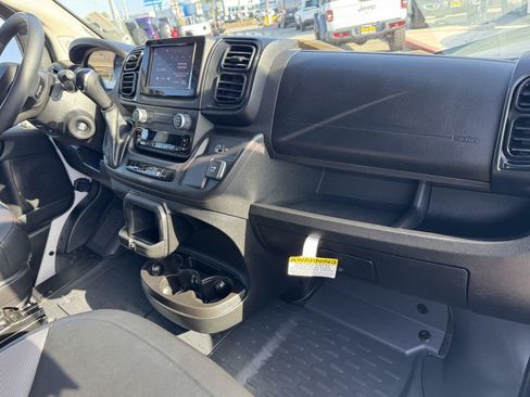 Used 2026 RAM ProMaster 2500 w/ Convenience Group FWD image 6