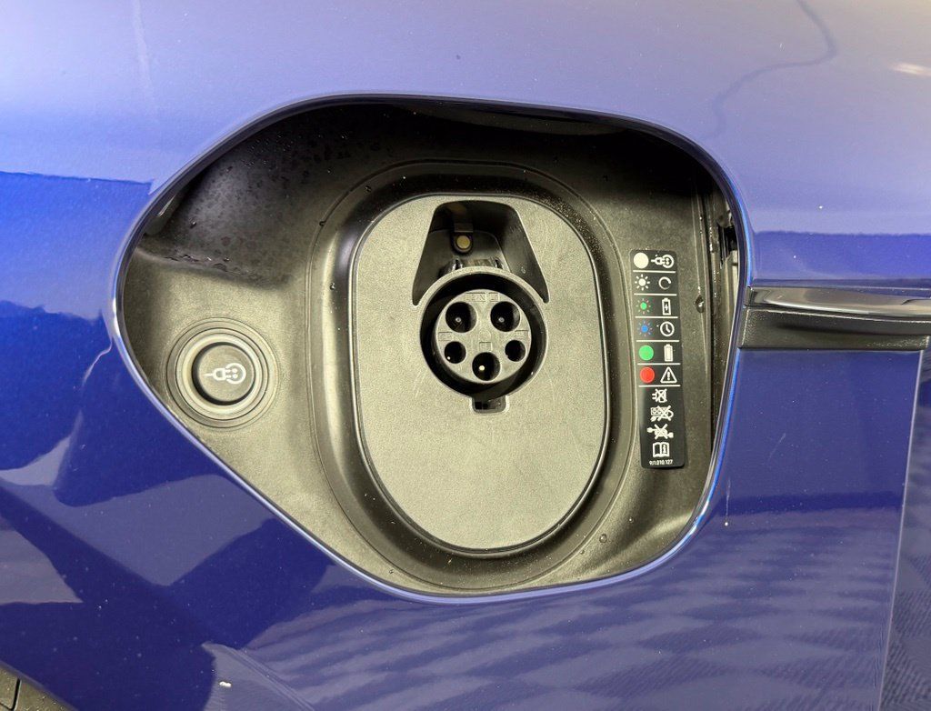 Used 2024 Porsche Taycan RWD image 43