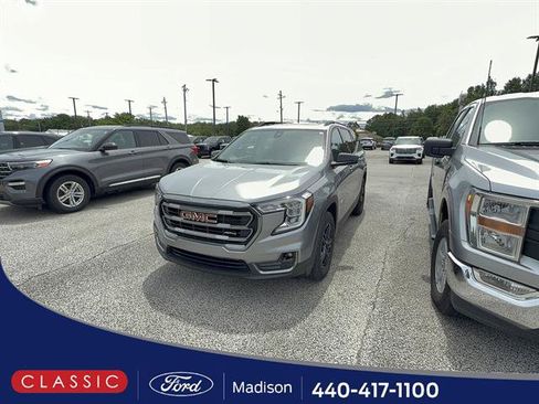 Used 2023 GMC Terrain AT4 AWD/4WD image 1