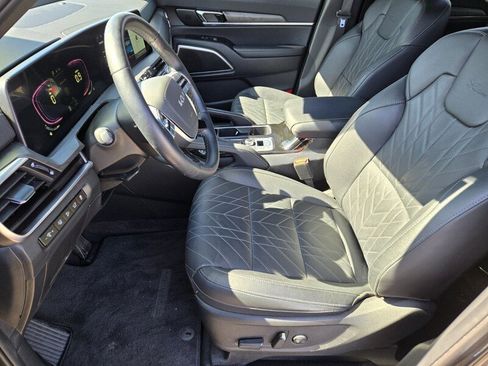 Certified 2025 Kia Telluride EX X-Line AWD/4WD image 11
