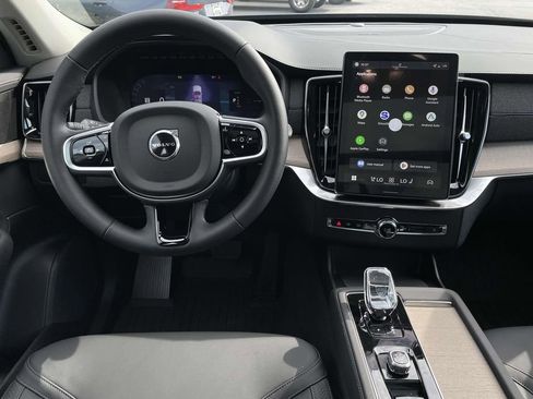 New 2026 Volvo XC90 T8 Plus image 6