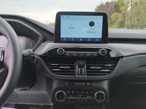Certified 2023 Ford Escape Active AWD/4WD image 31