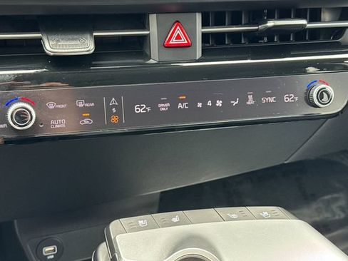 Used 2024 Kia EV6 Wind RWD image 24