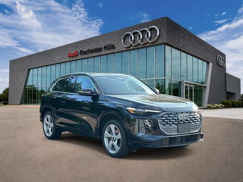 Certified 2025 Audi Q5 Premium w/ Premium Plus AWD/4WD image 7