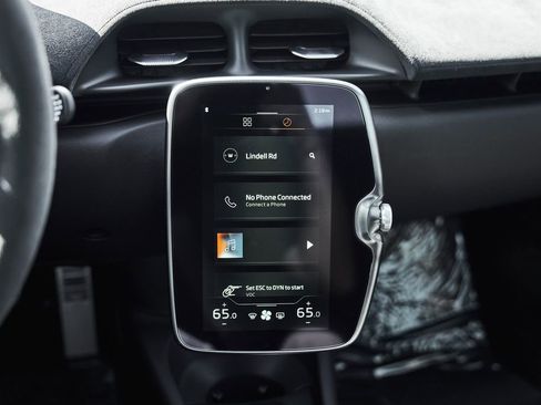 Used 2024 McLaren Artura image 47