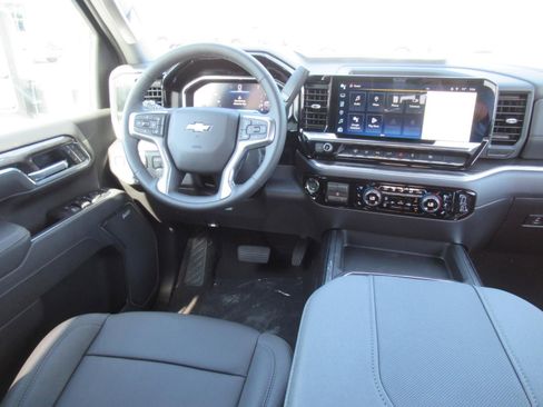 New 2026 Chevrolet Silverado 3500 LTZ w/ LTZ Convenience Package AWD/4WD image 14