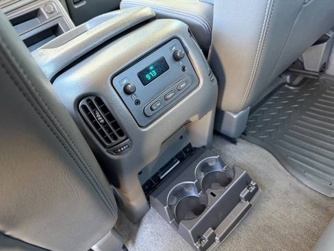 Used 2007 Chevrolet Silverado 2500 LT w/ Heavy-Duty Power Package image 59