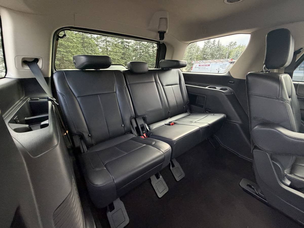 Used 2023 Ford Expedition XLT AWD/4WD image 15