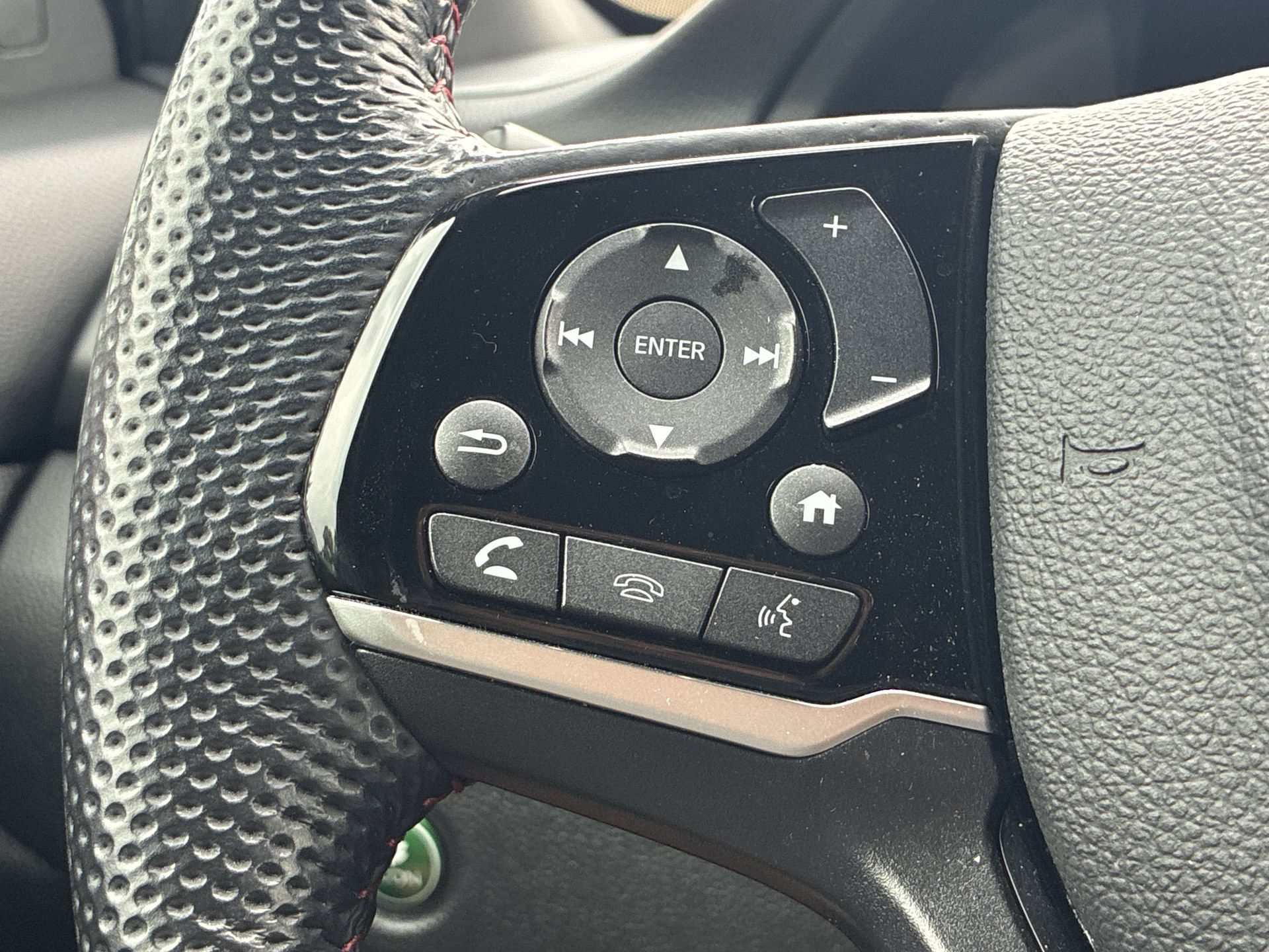 Certified 2024 Honda Passport Black Edition image 26