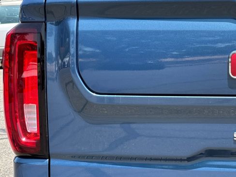 Used 2024 GMC Sierra 1500 SLT image 47