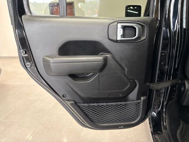 Used 2022 Jeep Gladiator Sport AWD/4WD image 35