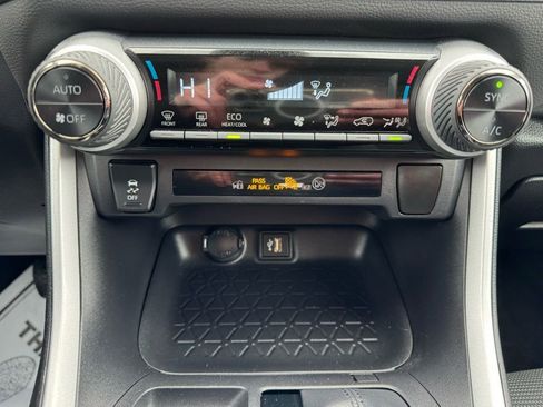 Used 2024 Toyota RAV4 LE image 19