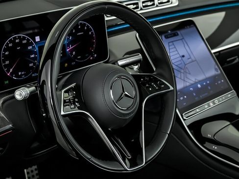 Used 2025 Mercedes-Benz S 580 4MATIC Sedan image 26
