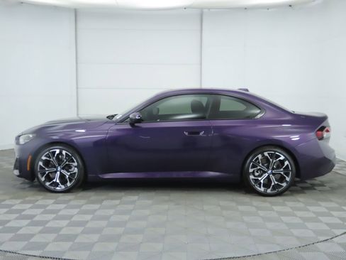 Certified 2025 BMW 230i Coupe w/ Convenience Package image 8