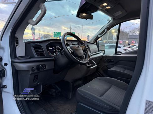 Used 2023 Ford Transit 250 Low Roof w/ Exterior Upgrade Package image 28