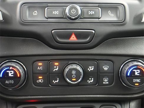 Used 2020 GMC Terrain SLE w/ Driver Convenience Package image 17