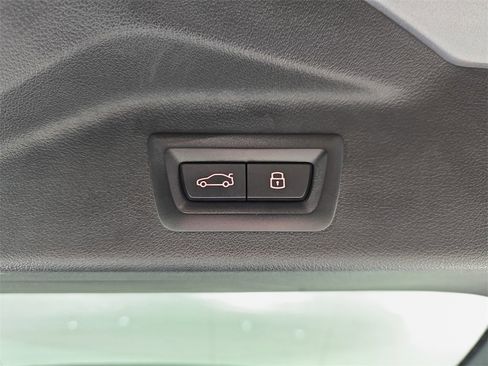 Certified 2024 BMW X7 xDrive40i w/ Premium Package image 13