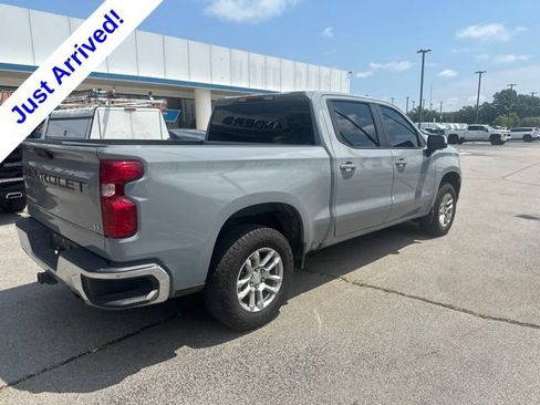 Used 2024 Chevrolet Silverado 1500 LT w/ Z71 Off-Road Package AWD/4WD image 3