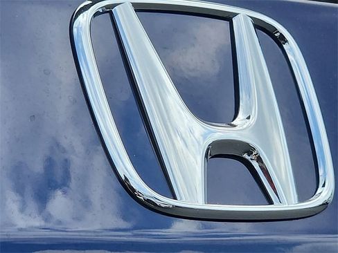 New 2025 Honda Pilot Touring image 22